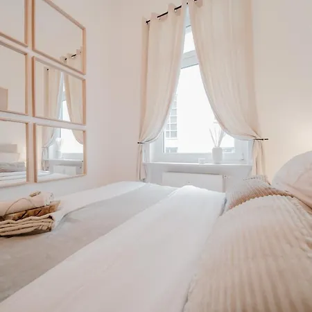 Llr Design - Sienna Beige Im Zentrum Von