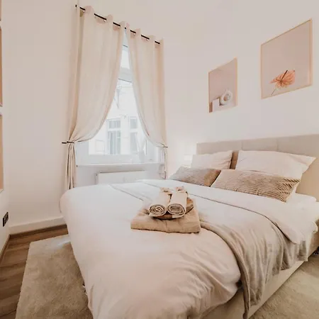 Llr Design - Sienna Beige Im Zentrum Von